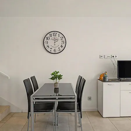 Casa Reina